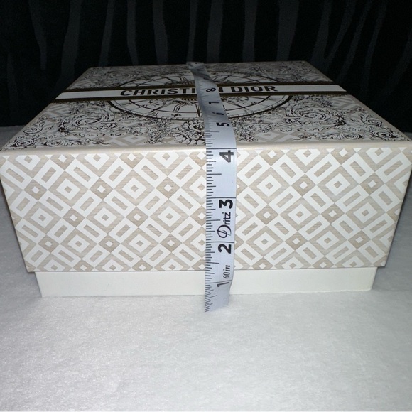 New Dior Keepsake Box - Picture 4 of 9